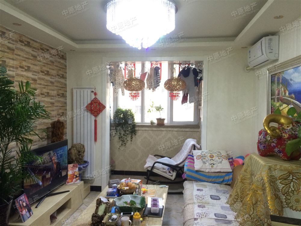 天房美域豪庭 1室1厅1卫 带小院 主卧朝北