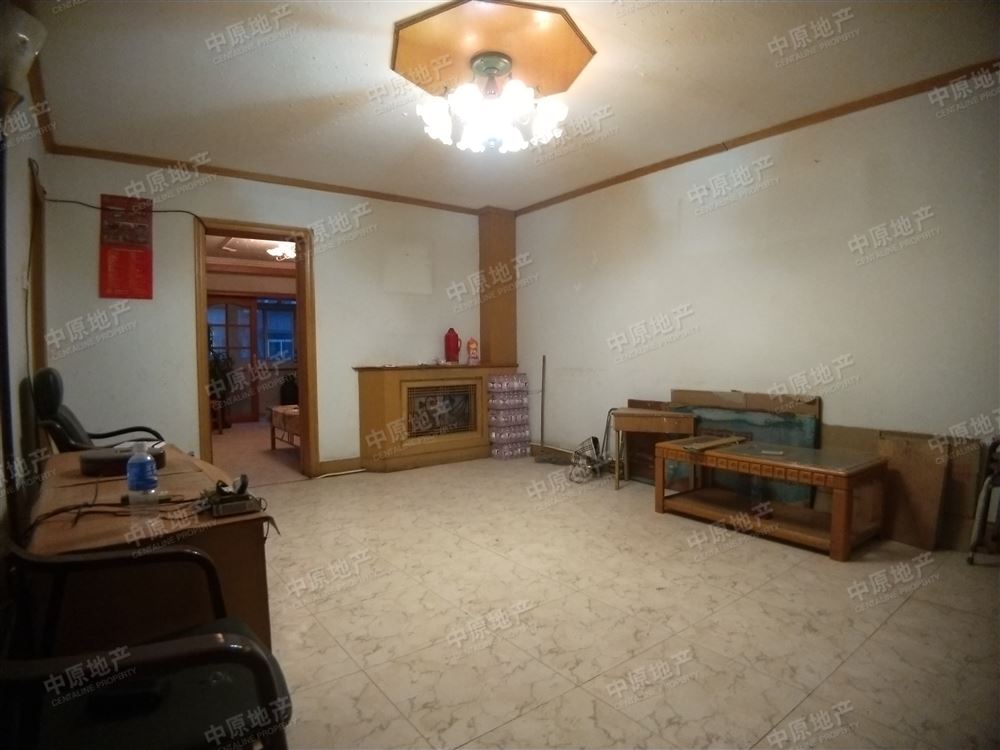 滨河新苑 南北通透 有钥匙 看房方便 屋内实景